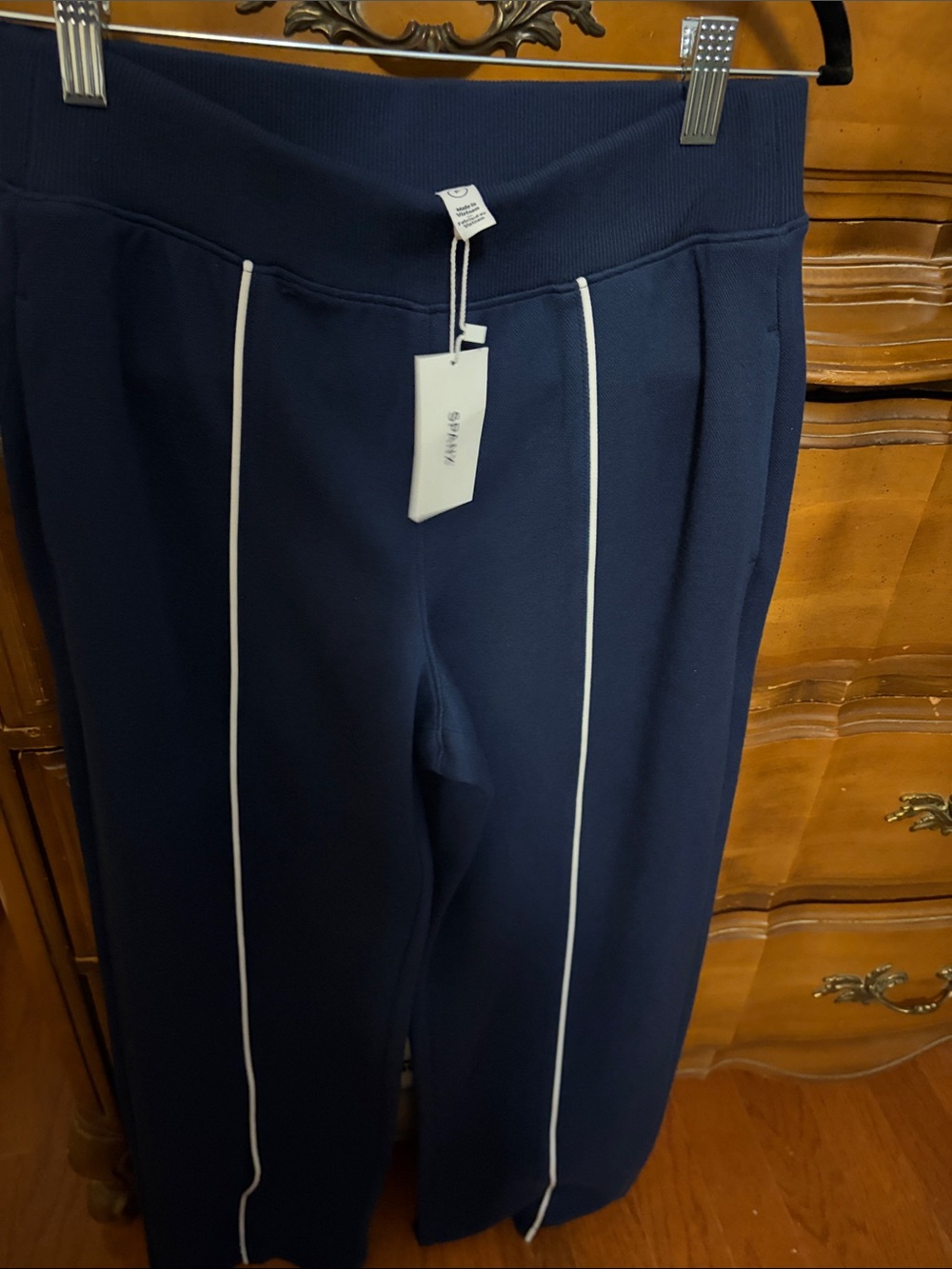 SPANX Air Essentials Pique straight leg pant in navy sz small petite
